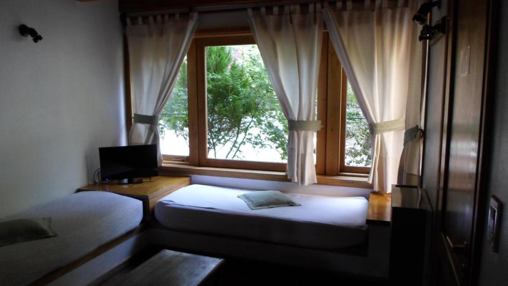 Apart Hotel Robles Del Sur San Martín de los Andes 객실 사진